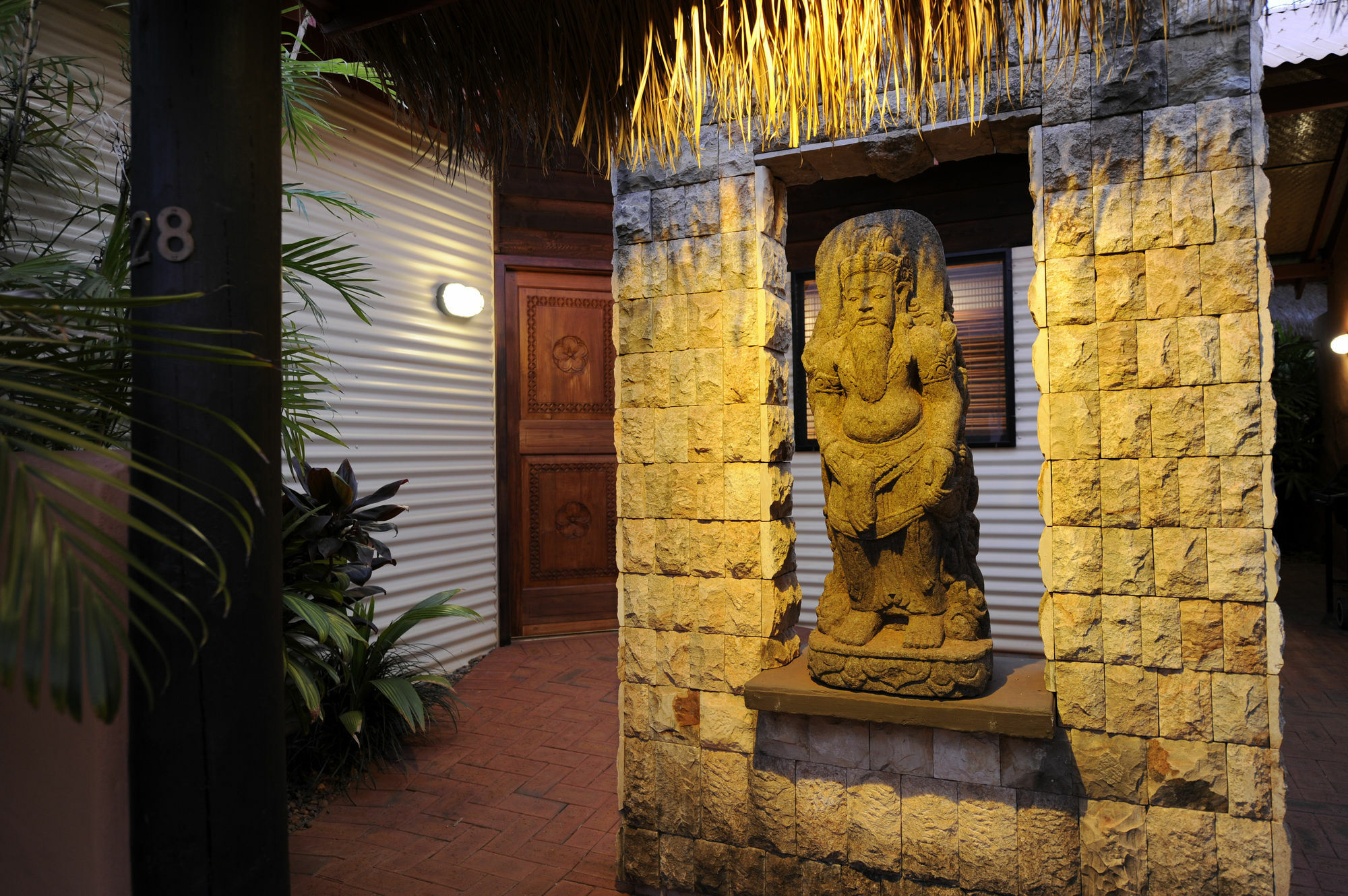 Bali Hai Resort & Spa Брум Экстерьер фото